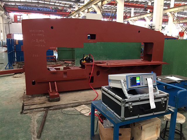 交流振動時效消除大型剪板機床身應力