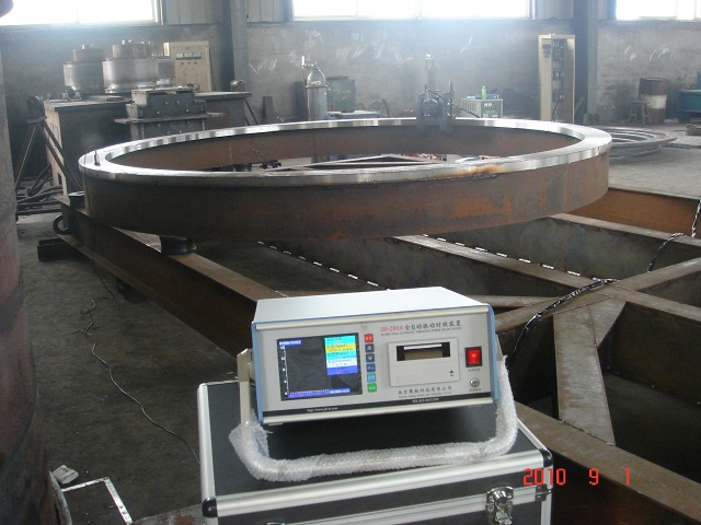 圓板鋼結(jié)構(gòu)的振動時效去應力處理