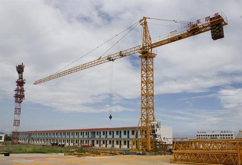 塔式起重機(jī)結(jié)構(gòu)應(yīng)力測試試驗(yàn)