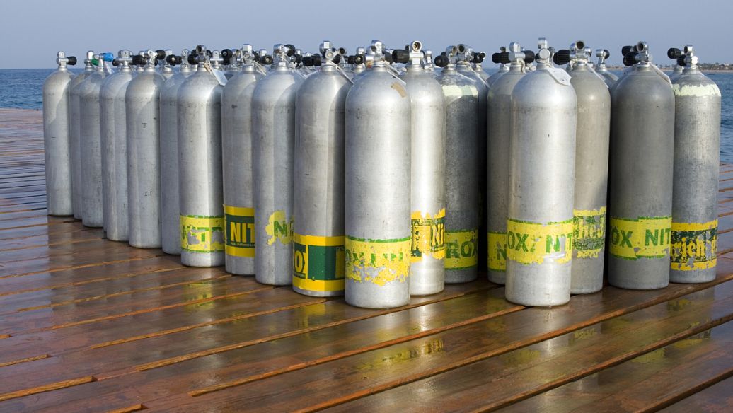 化工容器水壓應(yīng)變測試實(shí)驗(yàn)