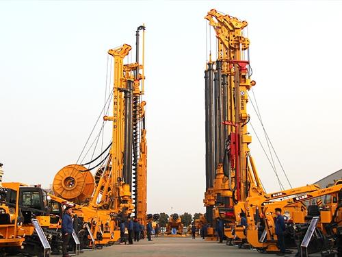 旋挖鉆機(jī)桅桿振動(dòng)時(shí)效應(yīng)用分析