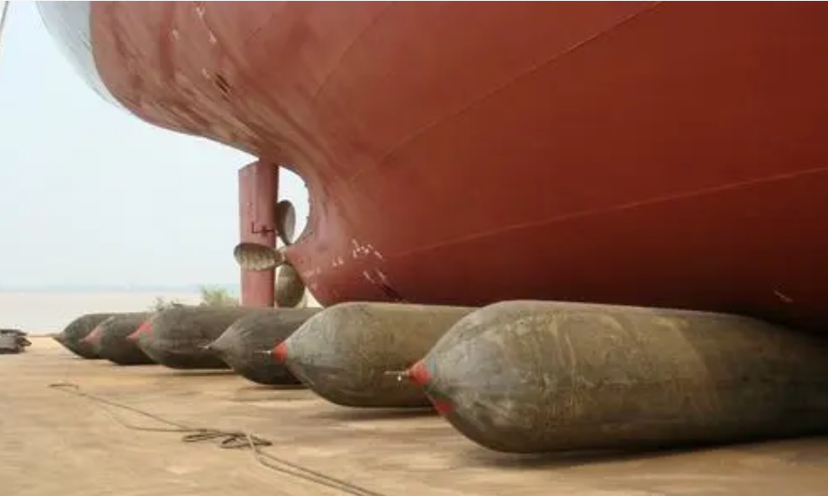 動態(tài)應(yīng)變儀在船舶氣囊下水過程中結(jié)構(gòu)應(yīng)力應(yīng)變測試的應(yīng)用