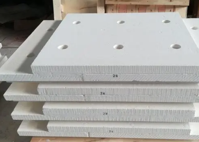 絕熱材料防護(hù)板動(dòng)態(tài)應(yīng)力應(yīng)變測(cè)試試驗(yàn)